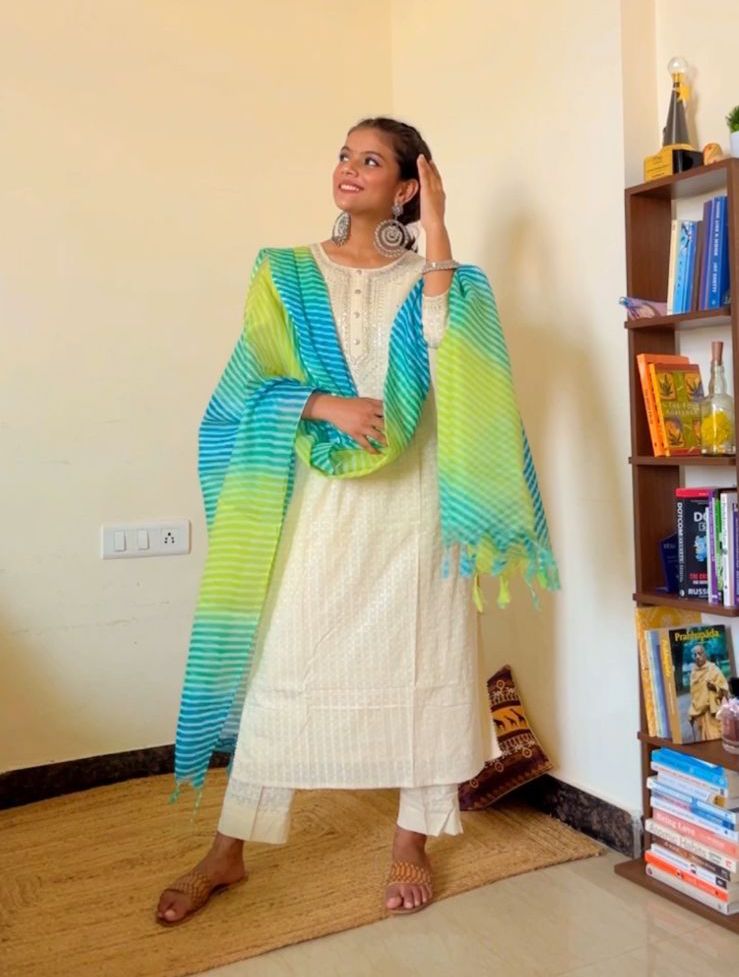 SALE: Roop Tera Mastana suit set (3 piece)