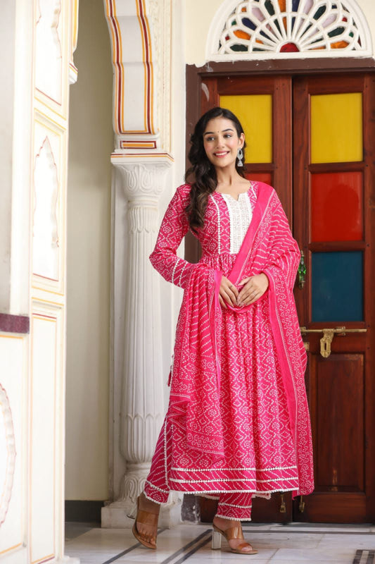SALE: Gulabi Aankhein Bandhej Romance Suit (3 piece)